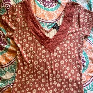 Rue21 Floral Lace Trim Top